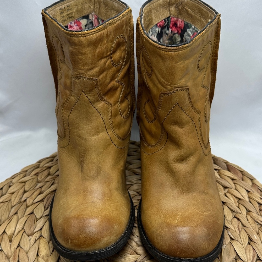 Seychelles Stylish Western Tan Leather Ankle Boots - Picture 2 of 9